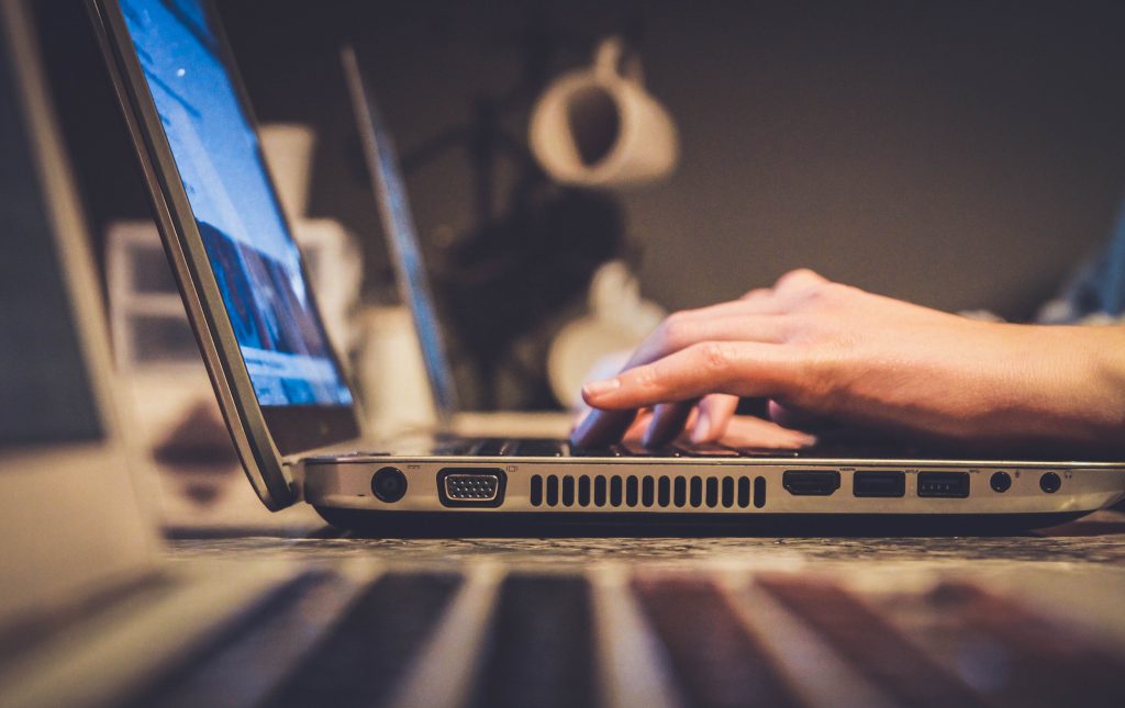 Using Chatbots in Your Direct Sales Business